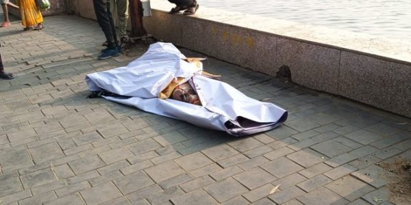 Breaking: मरीन ड्राइव तालाब में मिली युवती की लाश, इलाके में दहशत का माहौल