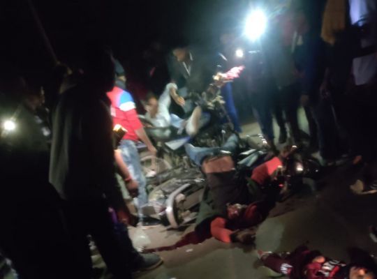 रायगढ़ में भीषण सड़क हादसा 2 बाइक की आमने सामने से टक्कर, 6 साल की बच्ची सहित 3 कई मौत