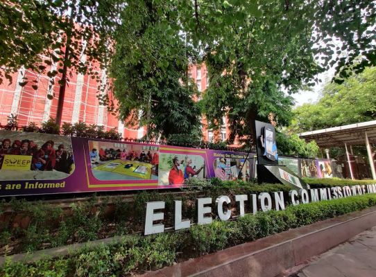 छत्तीसगढ़ में अंतिम चरण का वोटिंग हुआ सम्पन्न, सबसे ज्यादा रायगढ़ और सबसे कम बिलासपुर सीट पर हुआ मतदान,कहा कितने प्रतिशत ने किया मतदान देखे लिस्ट