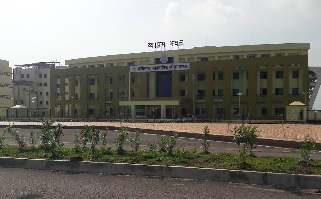 छत्तीसगढ़ में नर्सिंग कॉलेज में प्रवेश के लिए व्यपमं ने की परीक्षा की तिथि जारी छत्तीसगढ़ मूलनिवासी को नही लगेगा फीस...