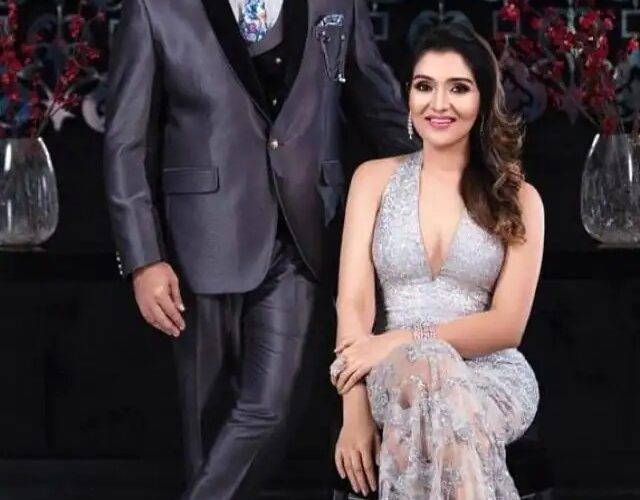 अपनी उम्र से ज्यादा फिल्में रिजेक्ट कर चुकी गोविंदा की लाडली, अपने लुक्स से फैंस को बना लेती हैं दीवाना