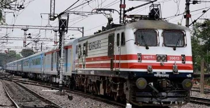 पैसेंजर ट्रेन में RPF जवान ने की फायरिंग, एक ASI समेत चार यात्रियों की मौत