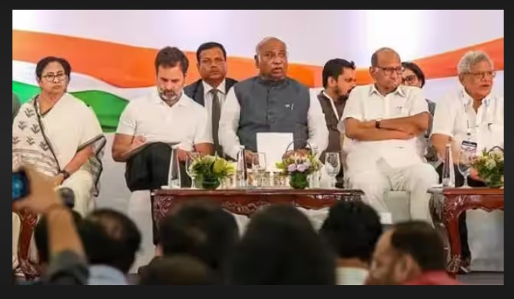 I.N.D.I.A Alliance: एनसीपी नेता शरद पवार के बंगले में I.N.D.I.A गठबंधन की बैठक आज, सीट शेयरिंग पर होगी बात