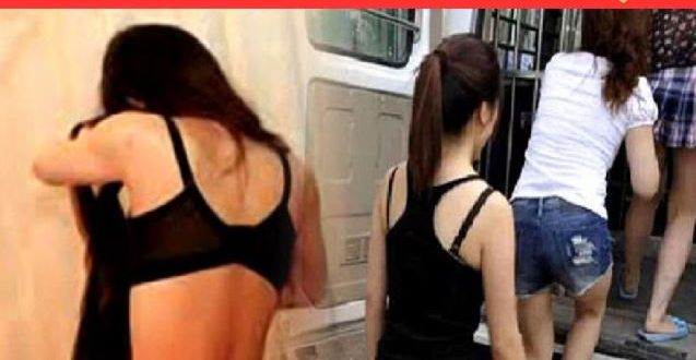 होटल अंदर चल रहा था सेक्स रैकेट, पुलिस की रेड में कस्टमर सहित लड़कियां पकड़ाई, कंडोम बरामद