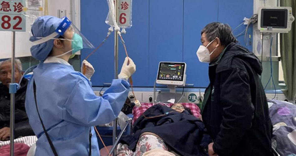 कोरोना के बाद एक और महामारी? स्कूलों में तेजी से फैल रहा रहस्यमयी निमोनिया, क्या भारत पर भी दिखेगा इसका असर?