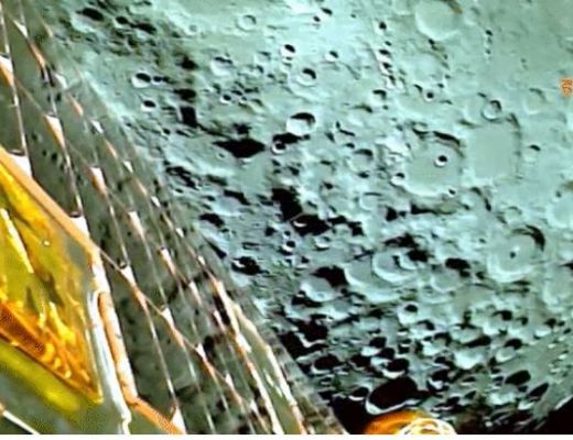 Chandrayaan-3 : चांद के बेहद करीब पहुंचा चंद्रयान-3, भेजी चंद्रमा की पहली तस्वीर