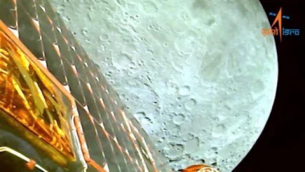 Chandrayaan-3: चंद्रयान-3 ने भेजी नई तस्वीरें, देखें अंतरिक्ष से कैसे दिखते हैं पृथ्वी और चांद