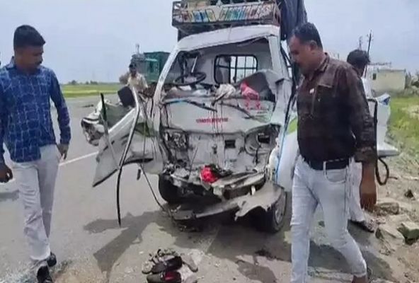 दर्दनाक सड़क हादसे में 10 लोगों की मौत...हाइवे पर हुआ एक्सीडेंट..!!