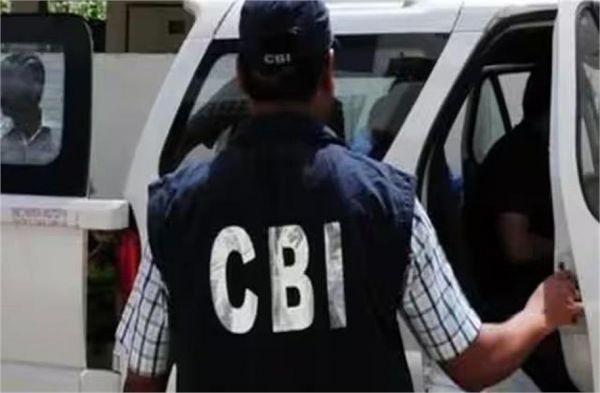 CBI की बड़ी कार्रवाई, 30 लाख की रिश्वत मांग रहे CGST अधिकारी को किया गिरफ्तार