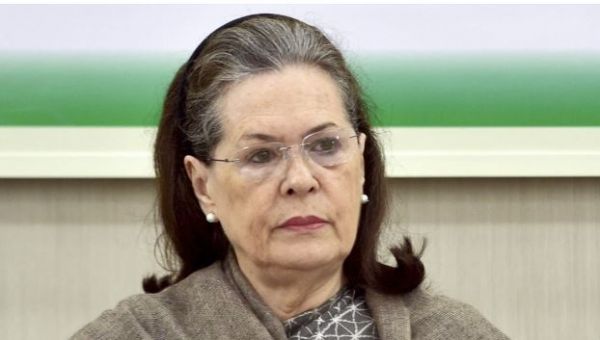 सोनिया गांधी की बिगड़ी तबीयत, अस्पताल में भर्ती