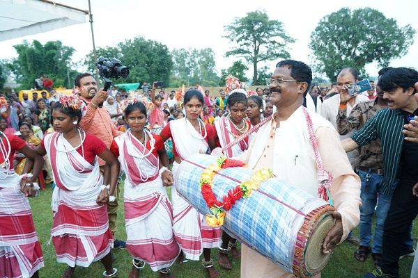 लोक संस्कृति ही हमारी पहचान हैं : मंत्री भगत