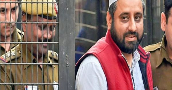 एक और आप विधायक पर ईडी का शिकंजा: मनी लॉन्ड्रिंग मामला, दिल्ली में अमानतुल्ला खान के घर छापेमारी