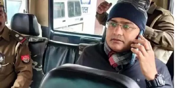 महिला अफसर से रेप और कत्ल की कोशिश, 25 हजार का इनामी फरार नायब तहसीलदार गिरफ्तार