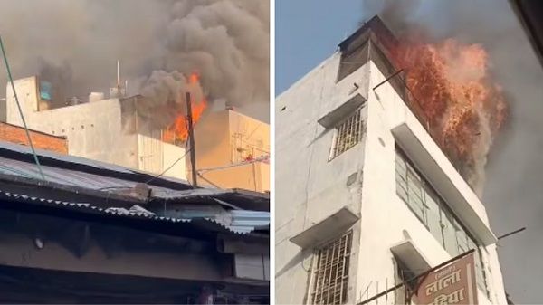 खिलौने के गोदाम में लगी भीषण आग, लाखों का माल जलकर खाक