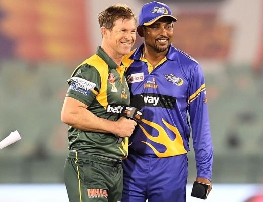 रोड सेफ़्टी वर्ल्ड टूर्नामेंट का 5 मैच रायपुर में तैयारी हुई पूरी 27 सितंबर से 1 अक्टूबर को खेला जाएगा मैच,पहला मैच श्रीलंका लीजेंड और बांग्लादेश लीजेंड के बीच